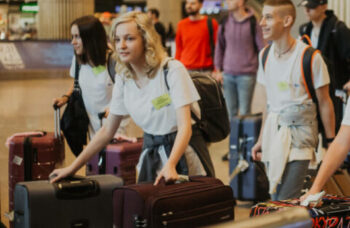 Aliyah immigrants arriving