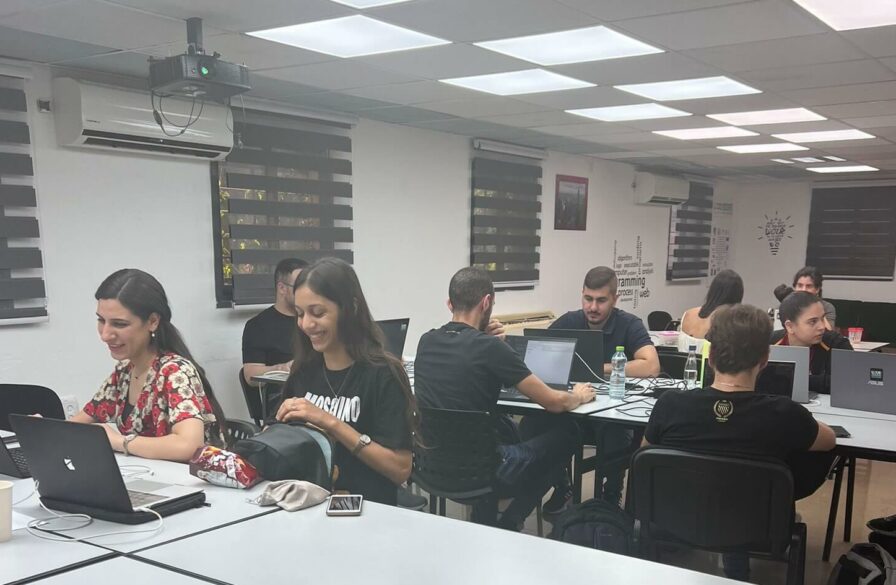 Israeli Arab Youth Hi-Tech