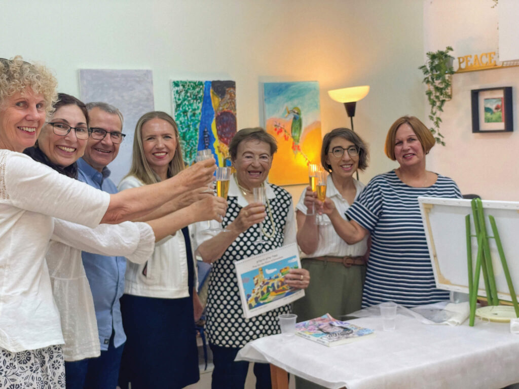 We vieren de publicatie van Manya’s kunstwerken